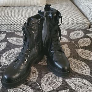 Brand new Kurt Geiger Moto boots